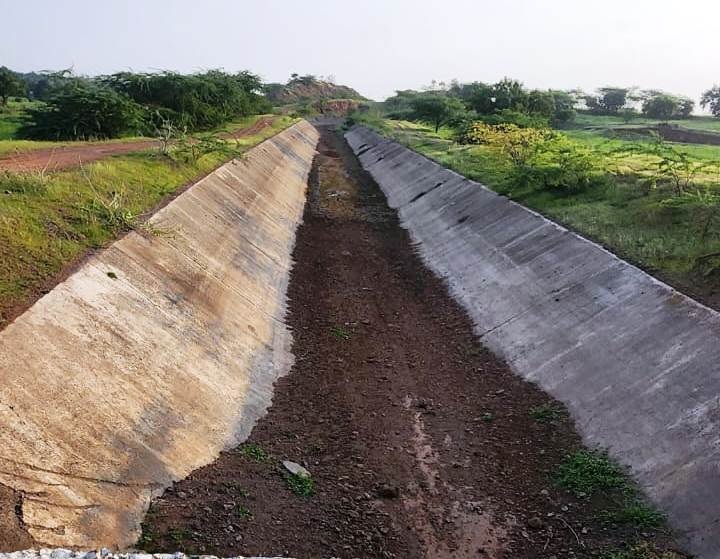 ಕಾಲುವೆಗೆ ನೀರು ಹರಿಸಿ ಕೆರೆಗಳ ಭರ್ತಿಗೆ ರೈತರ ಆಗ್ರಹ