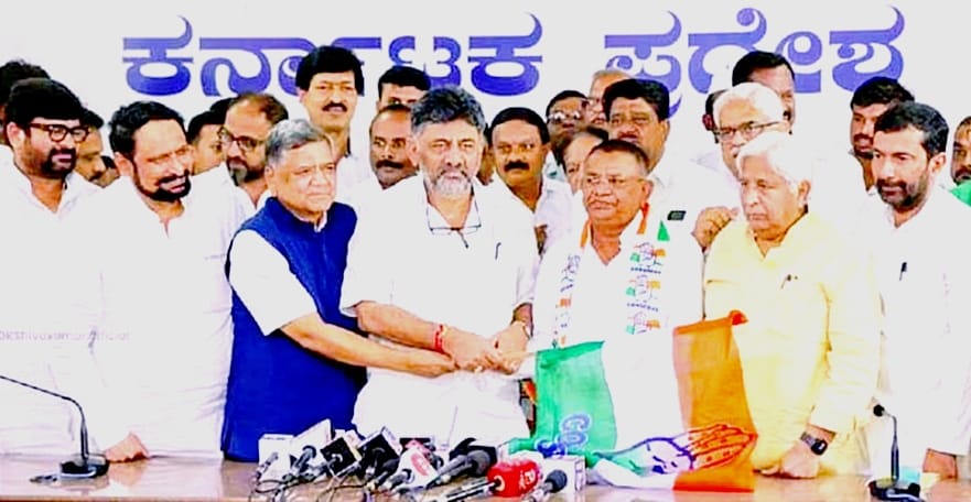 ಕಾಂಗ್ರೆಸ್ ಸೇರಲು ಕಾಯುತ್ತಿರುವ 42ಕ್ಕೂ ಅಧಿಕ ಮುಖಂಡರು!