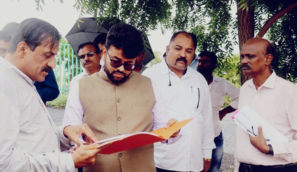 ಕೋಲ್ಡ್ ಸ್ಟೋರೇಜ್ ನಿರ್ಮಾಣ ಸ್ಥಳ ಪರಿಶೀಲಿಸಿದ ಜಿಪಂ ಸಿಇಓ ಶಿಂಧೆ