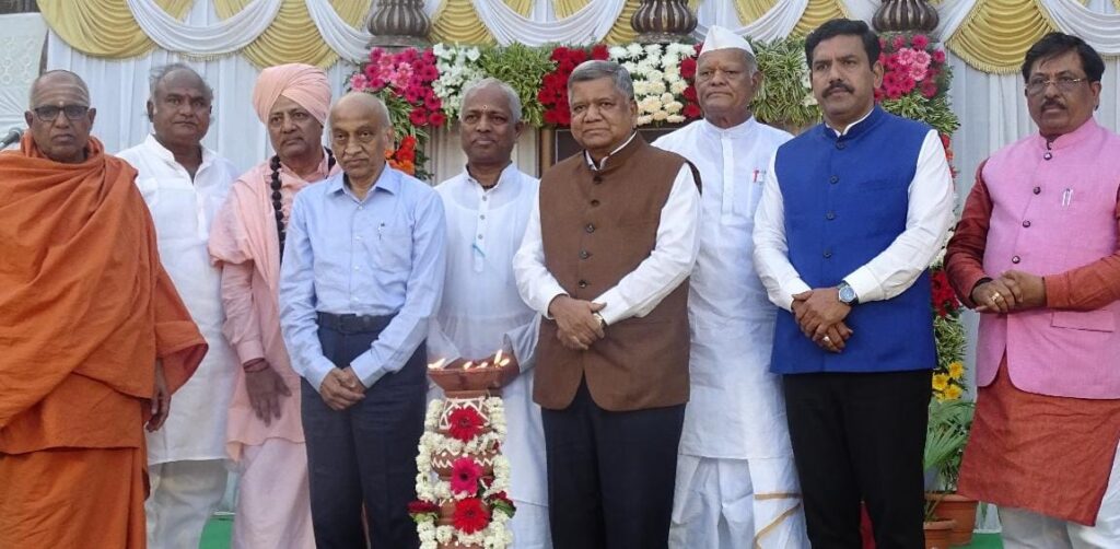 ಸರ್ವರಿಗೂ ಜ್ಞಾನದ ಬೆಳಕು ನೀಡಿದ ಸಿದ್ಧೇಶ್ವರ ಶ್ರೀ