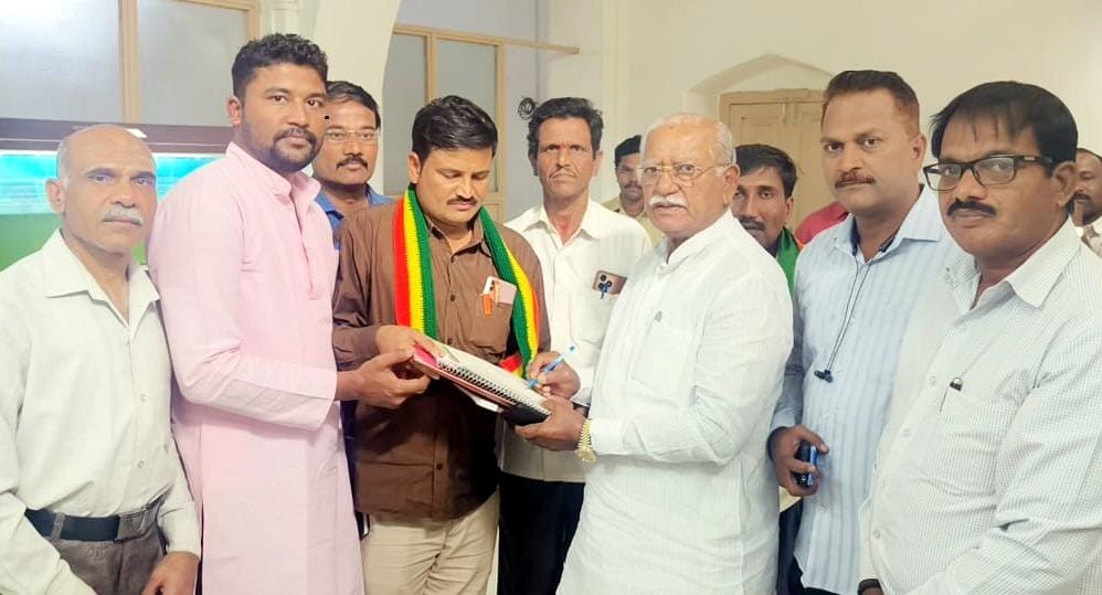 ಉತ್ತರ ಕರ್ನಾಟಕ ಪ್ರತ್ಯೇಕ ರಾಜ್ಯಕ್ಕೆ ಆಗ್ರಹಿಸಿ ಮನವಿ