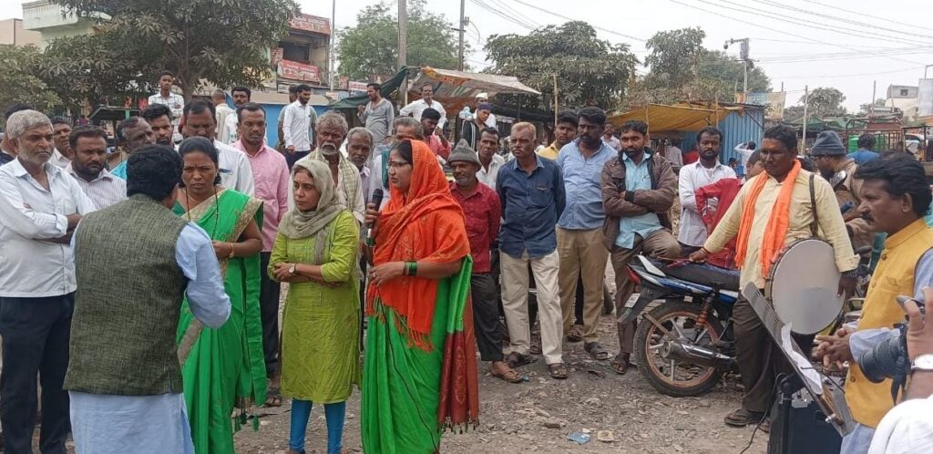 ದೇವರಹಿಪ್ಪರಗಿ: ಬೀದಿ ನಾಟಕ ಪ್ರದರ್ಶನ