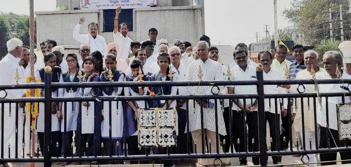 ಬಸವಣ್ಣ ಸಾಂಸ್ಕೃತಿಕ ನಾಯಕ ಘೋಷಣೆಗೆ ಸಂಭ್ರಮಾಚರಣೆ