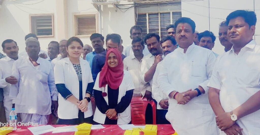 ಆರೋಗ್ಯ ಶಿಬಿರಗಳು ಬಡವರಿಗೆ ಸಹಕಾರಿ :ಮನಗೂಳಿ