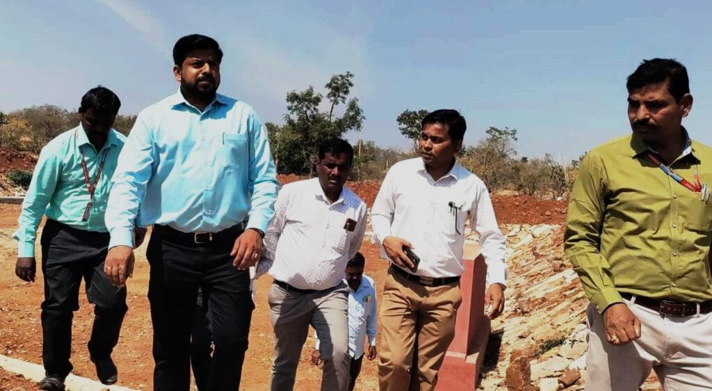 ಗೋಕಟ್ಟೆ ಕಾಮಗಾರಿ ಪರಿಶೀಲಿಸಿದ ಜಿಪಂ ಸಿಇಓ ರಿಷಿ ಆನಂದ