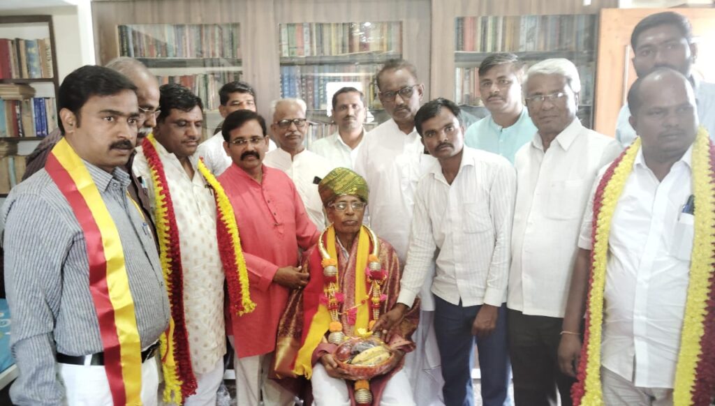 ಅಕ್ಷರ ಮಾಂತ್ರಿಕ ಅಕ್ಕಿ ಅವರಿಗೆ ಸಮ್ಮೇಳನಾಧ್ಯಕ್ಷ ಪಟ್ಟ