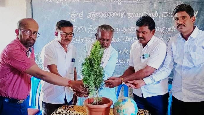 ಶಿಕ್ಷಕರ ಚಿಂತನೆ ಸಮಾಜದ ಒಳಿತಿಗಾಗಿರಬೇಕು