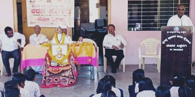 ಶರಣರ ವಚನಗಳು ಭವಿಷ್ಯಕ್ಕೆ ದಾರಿದೀಪ :ತಡವಲ