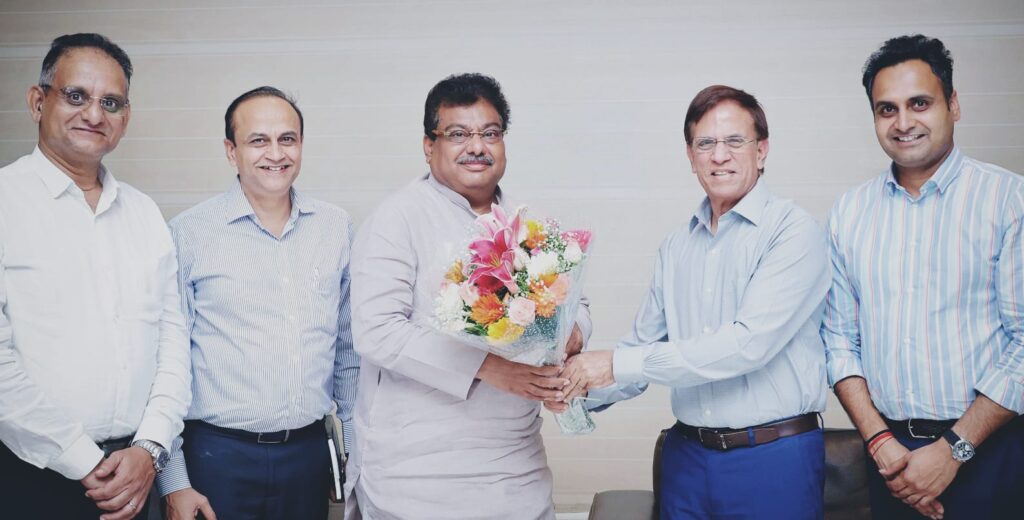 ಸುಜ್ಲಾನ್ ₹೩೦ಸಾವಿರ ಕೋಟಿ, ರೆನೈಸಾನ್ಸ್ ₹೬ಸಾವಿರ ಕೋಟಿ ಹೂಡಿಕೆಗೆ ಆಸಕ್ತಿ