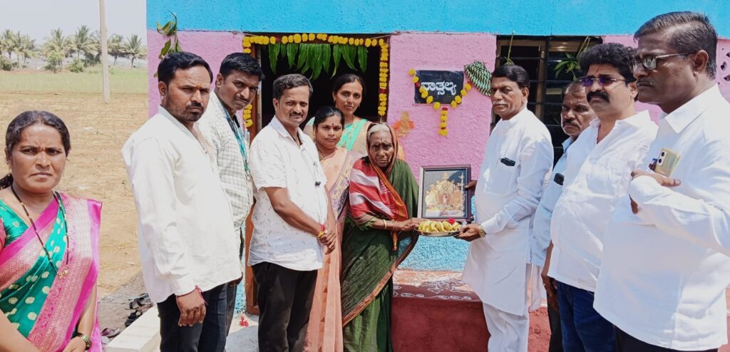 ಧರ್ಮಸ್ಥಳ ಸಂಸ್ಥೆಯಿಂದ ವಾತ್ಸಲ್ಯ ಮನೆ ಹಸ್ತಾಂತರ