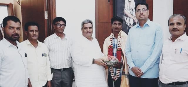 ಬಿಟ್ಟಿ ಗ್ಯಾರಂಟಿ ಎನ್ನುತ್ತಿದ್ದವರಿಗೆ ವೇದಾಂತ್ ಉತ್ತರ :ಆಲಗೂರ