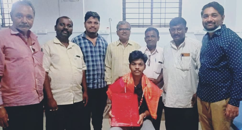 ರಾಜ್ಯಕ್ಕೆ ದ್ವಿತಿಯ ಸ್ಥಾನ: ರಾಮು ವಡ್ಡರ ಗೆ ಸನ್ಮಾನ