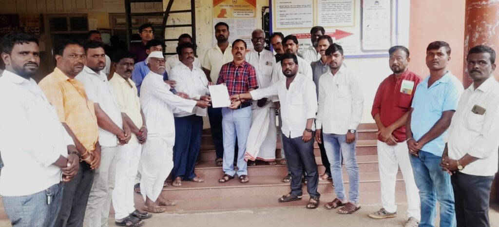 ಹೂಗಾರ ಸಮಾಜದ ಬೇಡಿಕೆ ಈಡೇರಿಕೆಗೆ ಆಗ್ರಹಿಸಿ ಮನವಿ