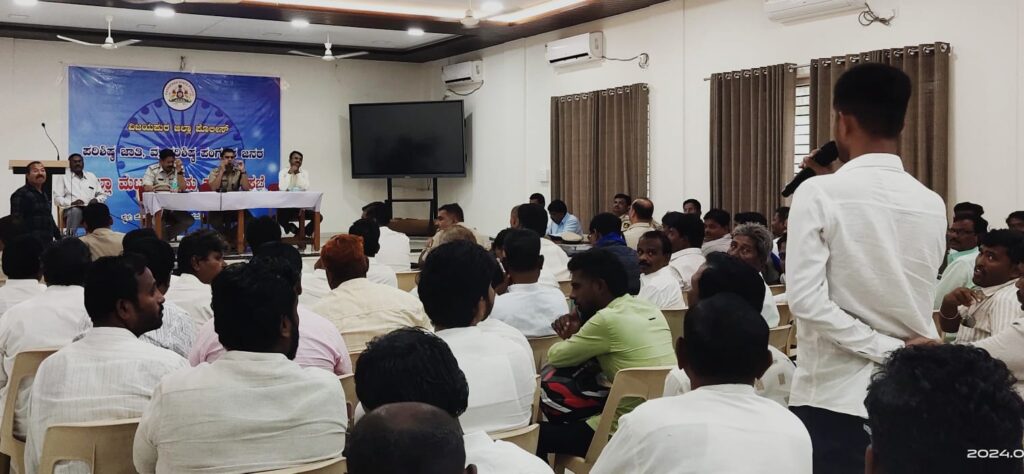 ಅಂಬೇಡ್ಕರ್ ಭವನ ಸಮಸ್ಯೆ ಬಗೆಹರಿಸಲು ಜಿಲ್ಲಾಡಳಿತ ವಿಫಲ :ಚಿಕ್ಕಲಕಿ