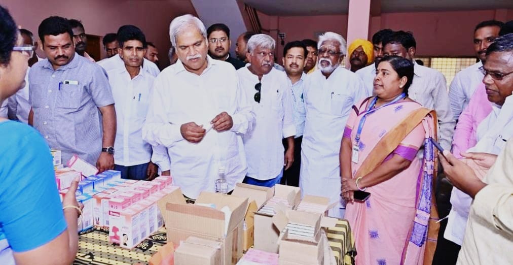 ಸುದ್ದಿ ಮಾಧ್ಯಮಗಳು ಸಂಪರ್ಕ ಸೇತುವೆಯಾಗಲಿ : ಸಚಿವ ದರ್ಶನಾಪುರ