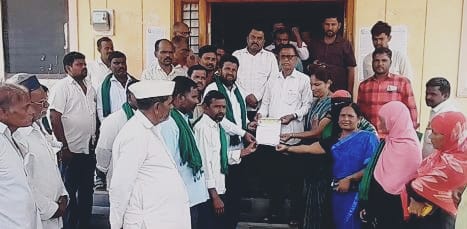 ಸುಗಮ ಸಂಚಾರಕ್ಕೆ ಅನುಕೂಲ ಕಲ್ಪಿಸಲು ರೈತರ ಮನವಿ