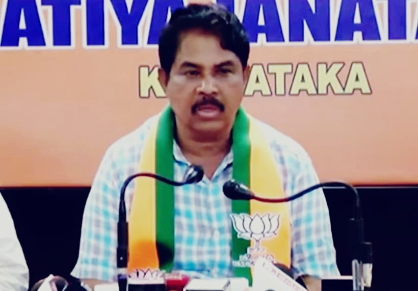 ಸಿಎಂ ಹುದ್ದೆಗಾಗಿ ಕಾಂಗ್ರೆಸ್ ನಾಯಕರ ಮ್ಯೂಸಿಕಲ್ ಚೇರ್