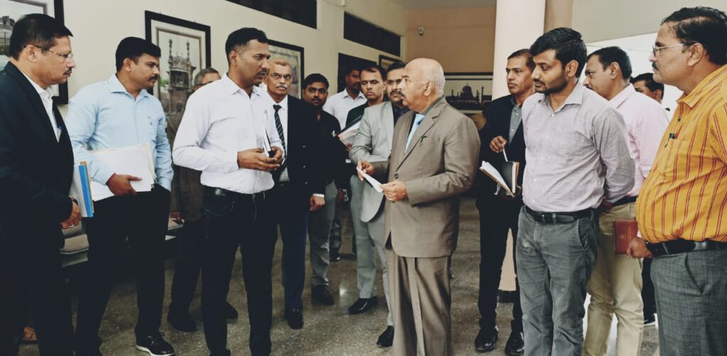 ಜಿಲ್ಲಾಸ್ಪತ್ರೆ & ವಸತಿ ನಿಲಯಗಳಿಗೆ ಉಪಲೋಕಾಯುಕ್ತರ ಭೇಟಿ