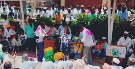 ಮನರಂಜಿಸಿದ ಡೊಳ್ಳಿನ ಹಾಡಕಿ, ಭಜನಾ ಪದಗಳು