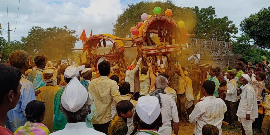 ಭಕ್ತಿ ಭಂಡಾರದಲ್ಲಿ ಮಿಂದೆದ್ದ ಲಾಯಗಂಗಾದೇವಿ, ಬೀರಲಿಂಗೇಶ್ವರ