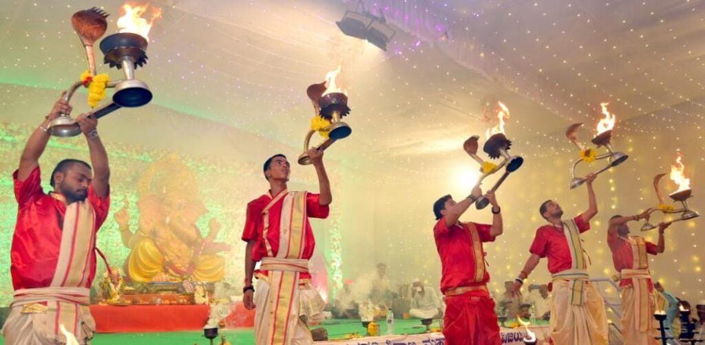 ರಾಜ್ಯದಲ್ಲಿ ಪ್ರಥಮ ಬಾರಿಗೆ ಗಣೇಶನಿಗೆ ಗಂಗಾ ಆರತಿ
