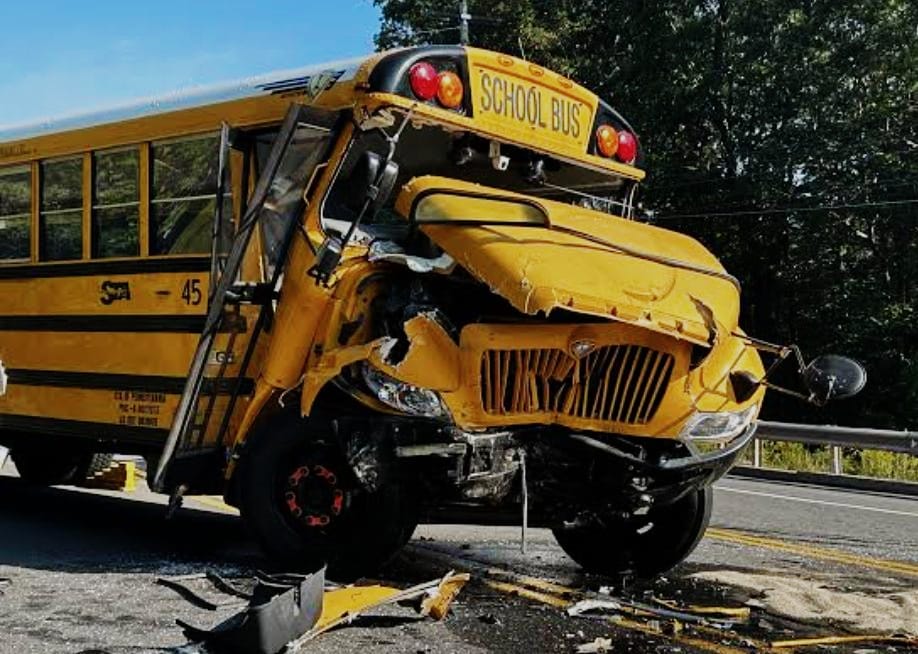 ಸುರಕ್ಷತಾ ನಿಯಮಗಳನ್ನು ಹೊಂದಿರದ ಶಾಲಾ ವಾಹನಗಳು