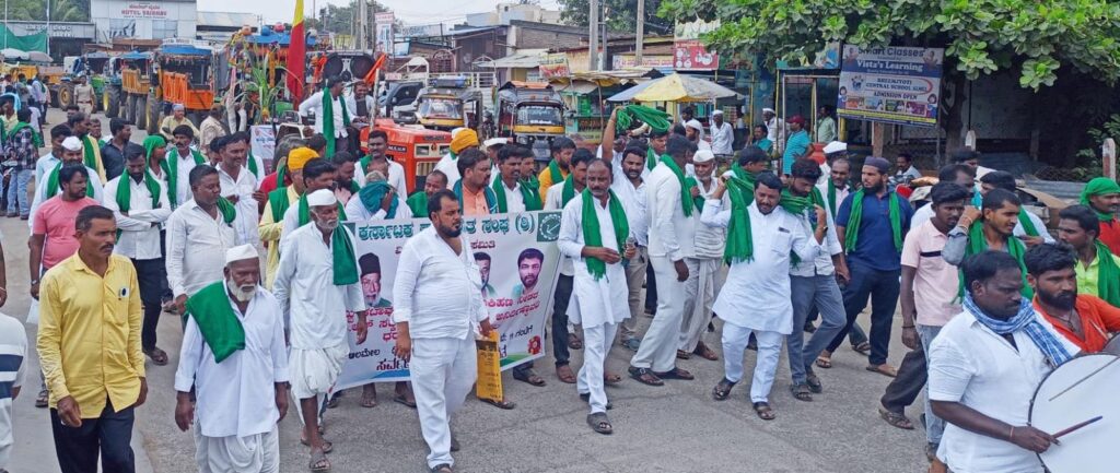 ಕೆಪಿಆರ್ ಶುಗರ್ಸ್ ವಿರುದ್ಧ ಕಬ್ಬು ಕಟಾವುದಾರರ ಪ್ರತಿಭಟನೆ