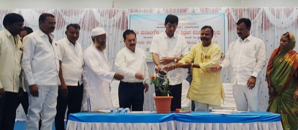 ಪಂಚಾಯಿತಿ & ಸ್ಥಳೀಯ ಸಂಸ್ಥೆಗಳ ಸದಸ್ಯರ ಸಮಸ್ಯೆಗಳಿಗೆ ಧ್ವನಿಯಾಗುವೆ