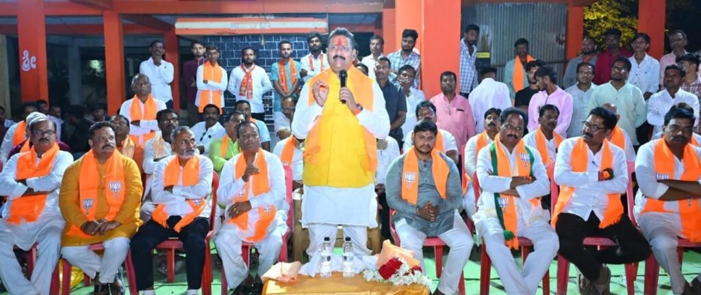 ಬಿಜೆಪಿಗೆ ಅಭ್ಯರ್ಥಿ ಗೆಲ್ಲಿಸುವ ಶಪಥ ಮಾಡಿ :ಶಾಸಕ ಯತ್ನಾಳ ಕರೆ