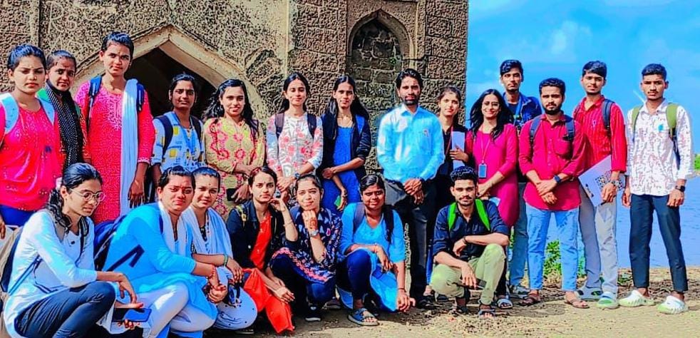 ನಿರಂತರ ಕ್ರಿಯಾಶೀಲತೆ ಬೇಡುವ ಪತ್ರಿಕೋದ್ಯಮ :ಮಲಿಕ್ ಜಮಾದಾರ