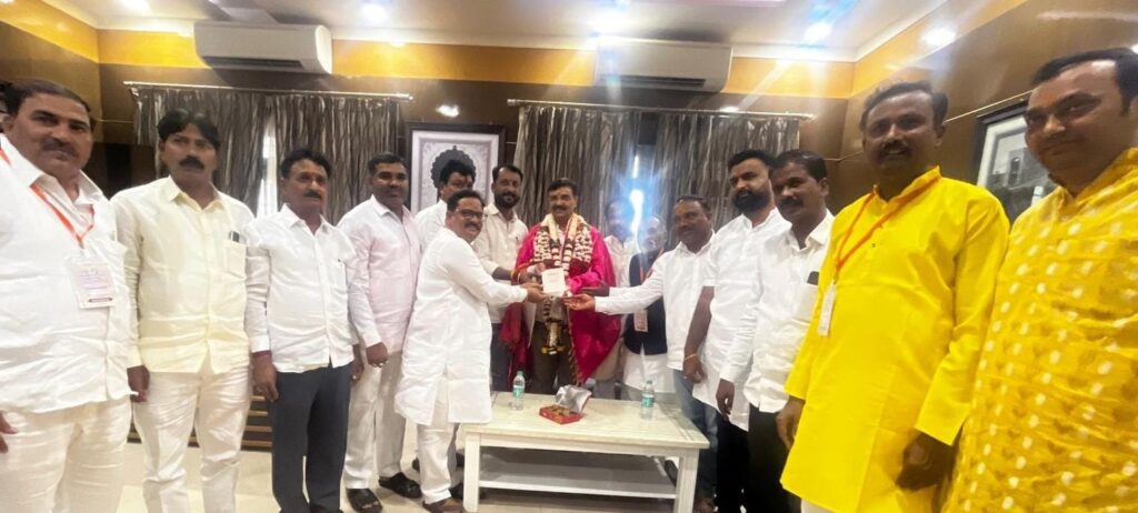 ಎಂಎಲ್ಸಿ ಕೇಶವ ಪ್ರಸಾದ ಗೆ ಪಾಲಿಕೆ ಸದಸ್ಯರಿಂದ ಸನ್ಮಾನ