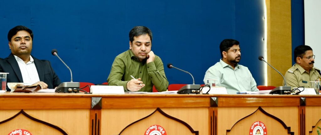 ಮಕ್ಕಳು ಶಾಲೆಯಿಂದ ಹೊರಗುಳಿಯದಂತೆ ನಿಗಾವಹಿಸಿ