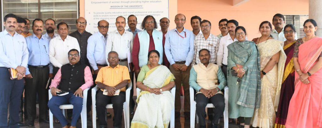 ಅಕ್ಕಮಹಾದೇವಿ ವಿವಿಗೆ ಕಲಬುರ್ಗಿ ಕೇಂದ್ರೀಯ ವಿವಿ ತಂಡ ಭೇಟಿ