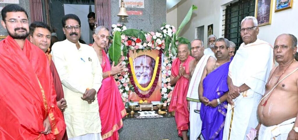 ಕೃಷ್ಣ-ವಾದಿರಾಜ ಮಠದಲ್ಲಿ ವಿಜೃಂಭಣೆಯ ರಥೋತ್ಸವ