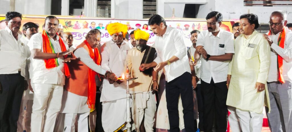 ಹಾಲುಮತಸ್ಥರು ಸ್ವಾಭಿಮಾನದ ಬದುಕು ಕಟ್ಟಿಕೊಳ್ಳಬೇಕು :ಈಶ್ವರಪ್ಪ