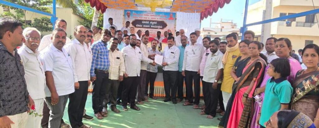 ಬೇಡಿಕೆ ಈಡೇರಿಕೆಗಾಗಿ ನೌಕರ ಸಂಘದಿಂದ ಶಾಸಕರಿಗೆ ಮನವಿ