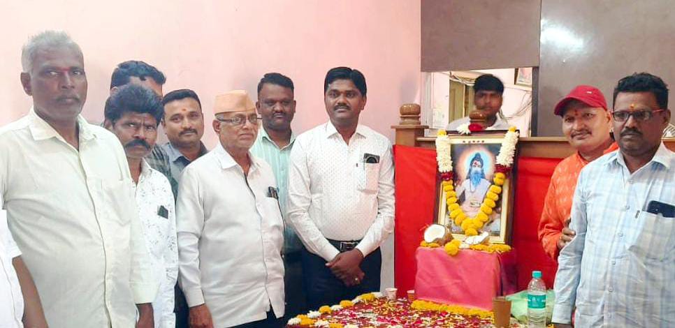 ಸವಿತಾ ಜನಾಂಗ ಸೂರ್ಯನಾರಾಯಣನ ಉಪಾಸಕರು :ಅಶೋಕ