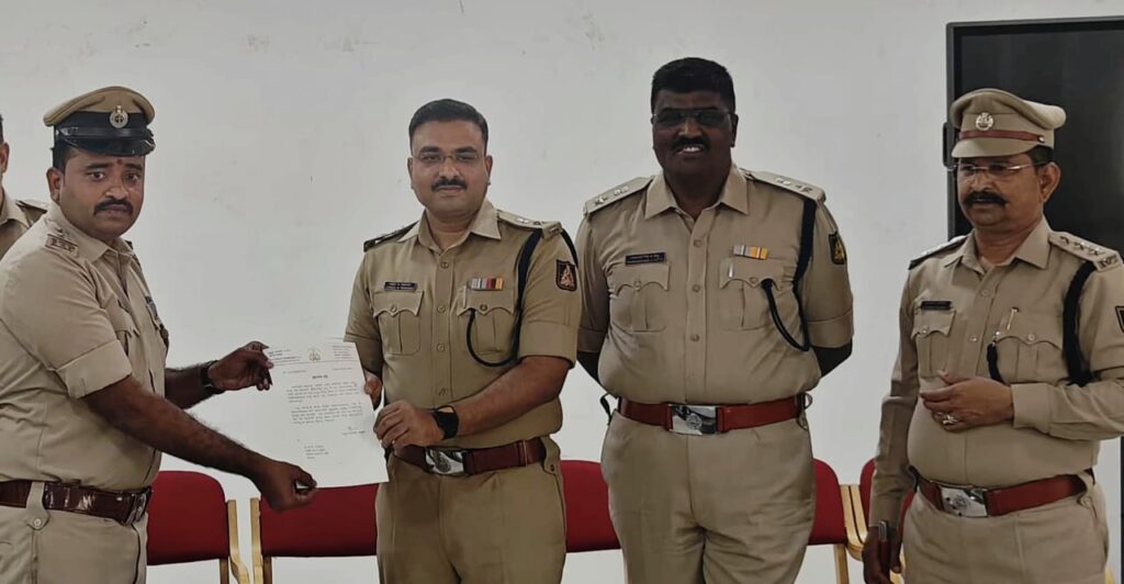 ತಿಕೋಟಾ ಠಾಣಾಧಿಕಾರಿಗೆ ಪ್ರಶಂಸನಾ ಪತ್ರ