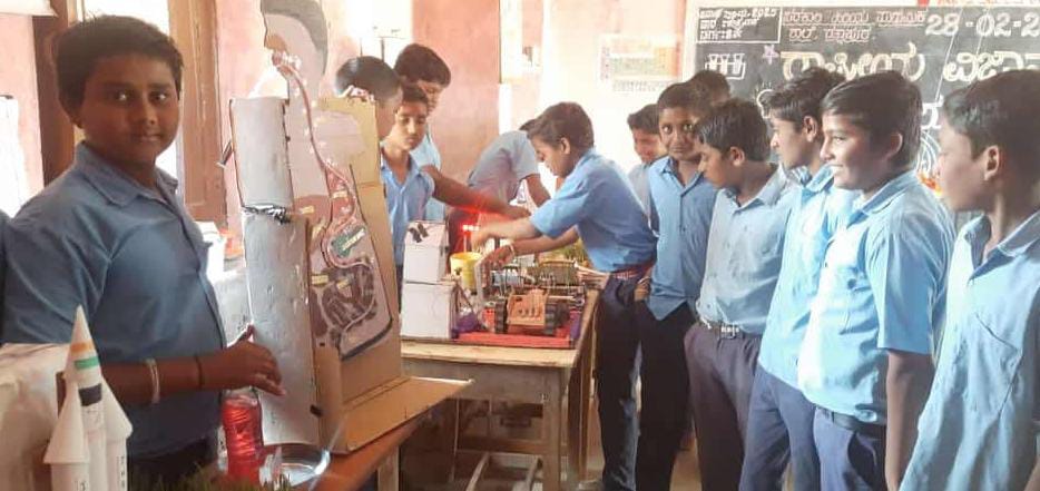 ರತ್ನಾಪುರದಲ್ಲಿ ವಿಜ್ಞಾನ ವಸ್ತು ಪ್ರದರ್ಶನ