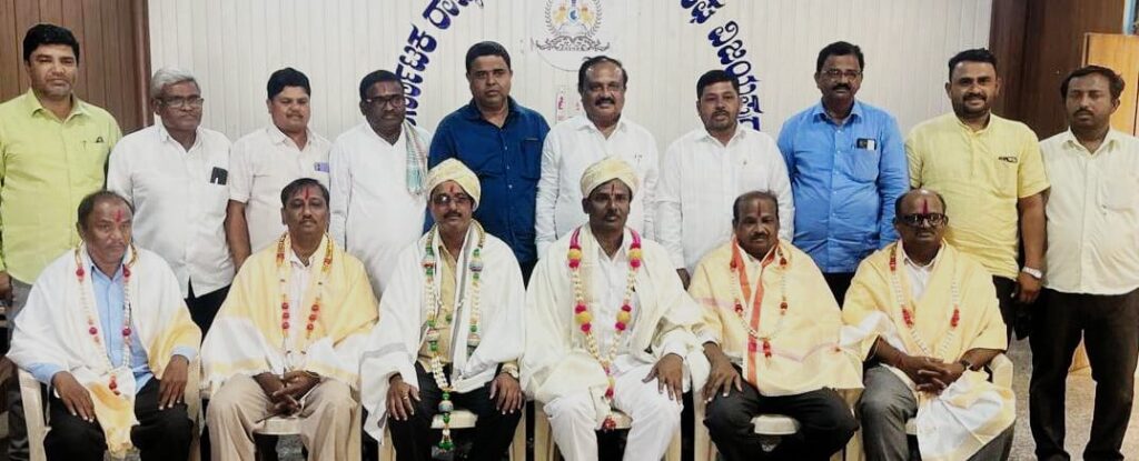 ಅಧ್ಯಕ್ಷರಾಗಿ ಐ.ಆರ್.ಹೊಸಮನಿ, ಉಪಾಧ್ಯಕ್ಷರಾಗಿ ಐ.ಎಸ್.ಮುಳ್ಳಾಮಠ ಆಯ್ಕೆ