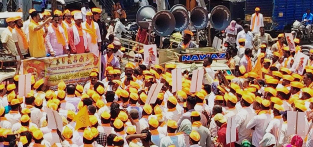 ಶಾಸಕ ಯತ್ನಾಳ ಉಚ್ಛಾಟನೆ ಖಂಡಿಸಿ ಬ್ರಹತ್ ಪ್ರತಿಭಟನೆ