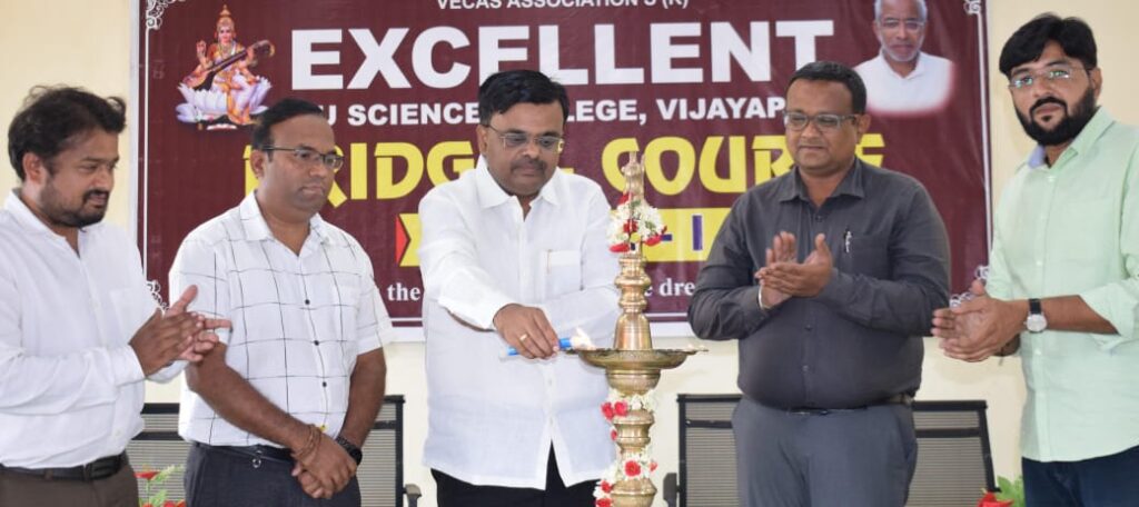 ಮಕ್ಕಳಿಗೆ ಶಿಕ್ಷಣದೊಂದಿಗೆ ಸಂಸ್ಕಾರ ನೀಡುವ ಕಾರ್ಯ ನಡೆಯಬೇಕಿದೆ