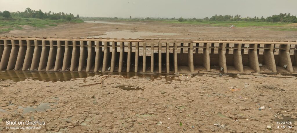 ಕೃಷ್ಣಾ ತೀರದಲ್ಲಿ ಜಲಕ್ಷಾಮ, ರೈತರು ಕಂಗಾಲು