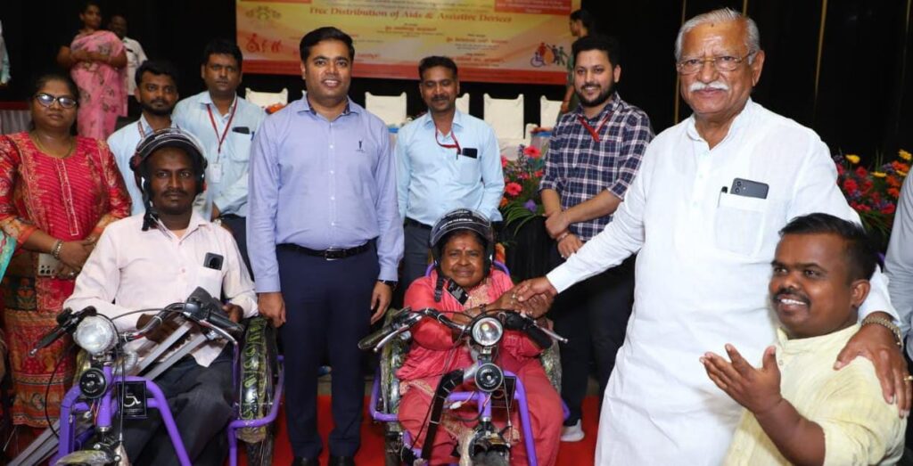 ವಿಶೇಷಚೇತನ-ಹಿರಿಯ ನಾಗರೀಕರಿಗೆ ಉಚಿತ ಸಲಕರಣೆ ವಿತರಣೆ