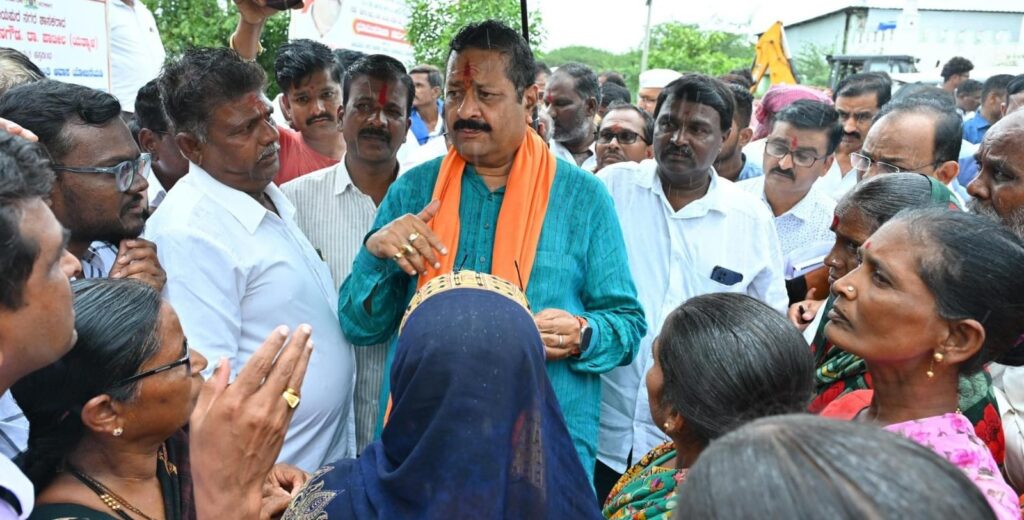 ವಿವಿಧ ಅಭಿವೃದ್ಧಿ ಕಾಮಗಾರಿಗೆ ಶಾಸಕ ಯತ್ನಾಳ ಭೂಮಿಪೂಜೆ