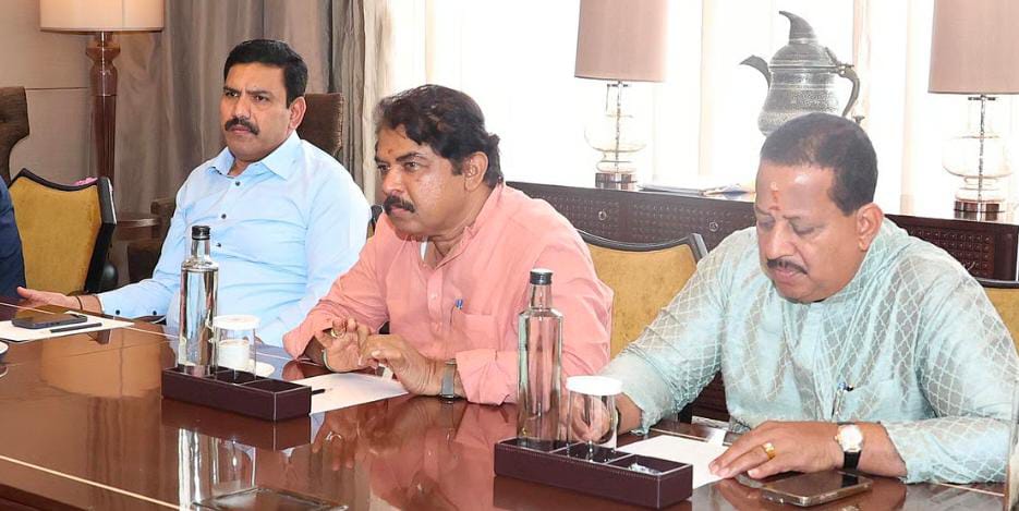 ರಾಹುಲ್ ಪ್ರತಿಭಟನೆ; ಸೋಲು ಮರೆಮಾಚುವ ಹತಾಶ ಯತ್ನ