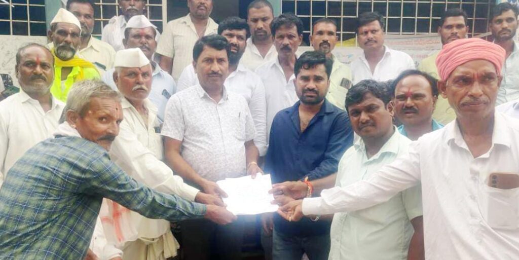 ಪ್ರೌಢಶಾಲೆ ಬೊಮ್ಮನಜೋಗಿಯಲ್ಲಿಯೇ ಉನ್ನತೀಕರಿಸಲು ಆಗ್ರಹ