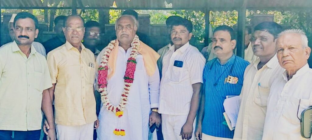 ಸಚಿವ ಶಿವಾನಂದ ರಿಗೆ ಇಂಗಳೇಶ್ವರ ಗ್ರಾಮಸ್ಥರಿಂದ ಸನ್ಮಾನ