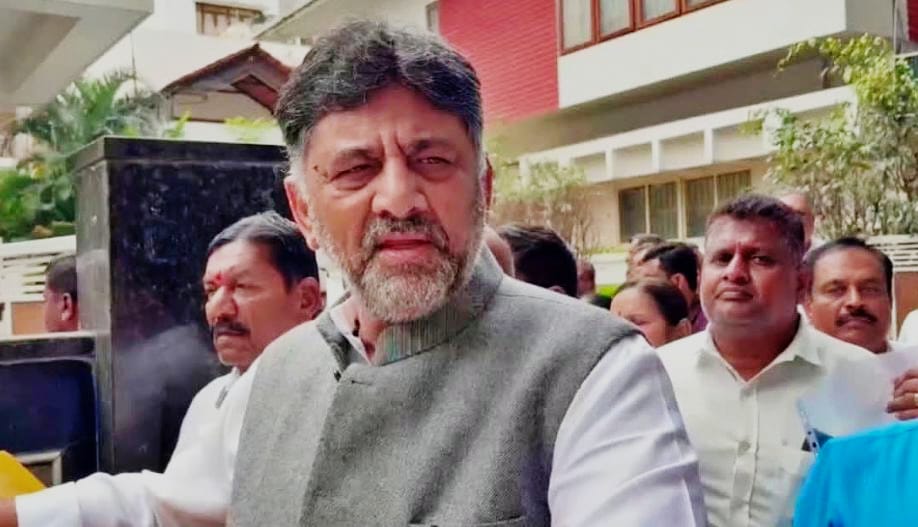ಯಾರತ್ರ ಮಾತನಾಡಬೇಕೋ ಅಲ್ಲಿ ಮಾತನಾಡುತ್ತೇನೆ :ಡಿಕೆಶಿ