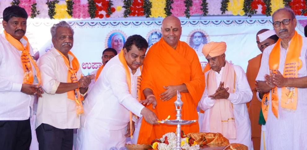 ಜಾತಿಯ ಬದಲು ನೀತಿ ನೋಡುವ ಬಸವನಾಡಿನ ಜನರು